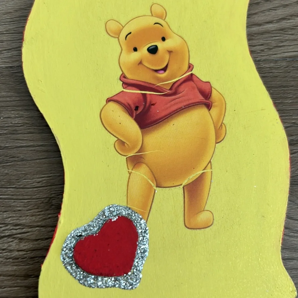 ♥️ Winnie The Pooh Wooden Door Hanger - Picture 2 of 8